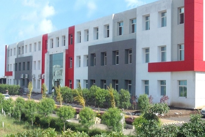 https://cache.careers360.mobi/media/colleges/social-media/media-gallery/3486/2021/8/9/Campus View of Priyatam Institute of Technology and Management Indore_Campus-View.jpg
